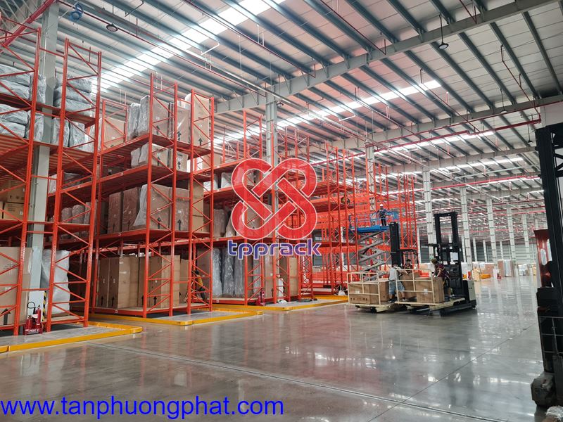 Kệ để khuôn – Giải pháp lưu trữ khuôn mẫu cho nhà máy