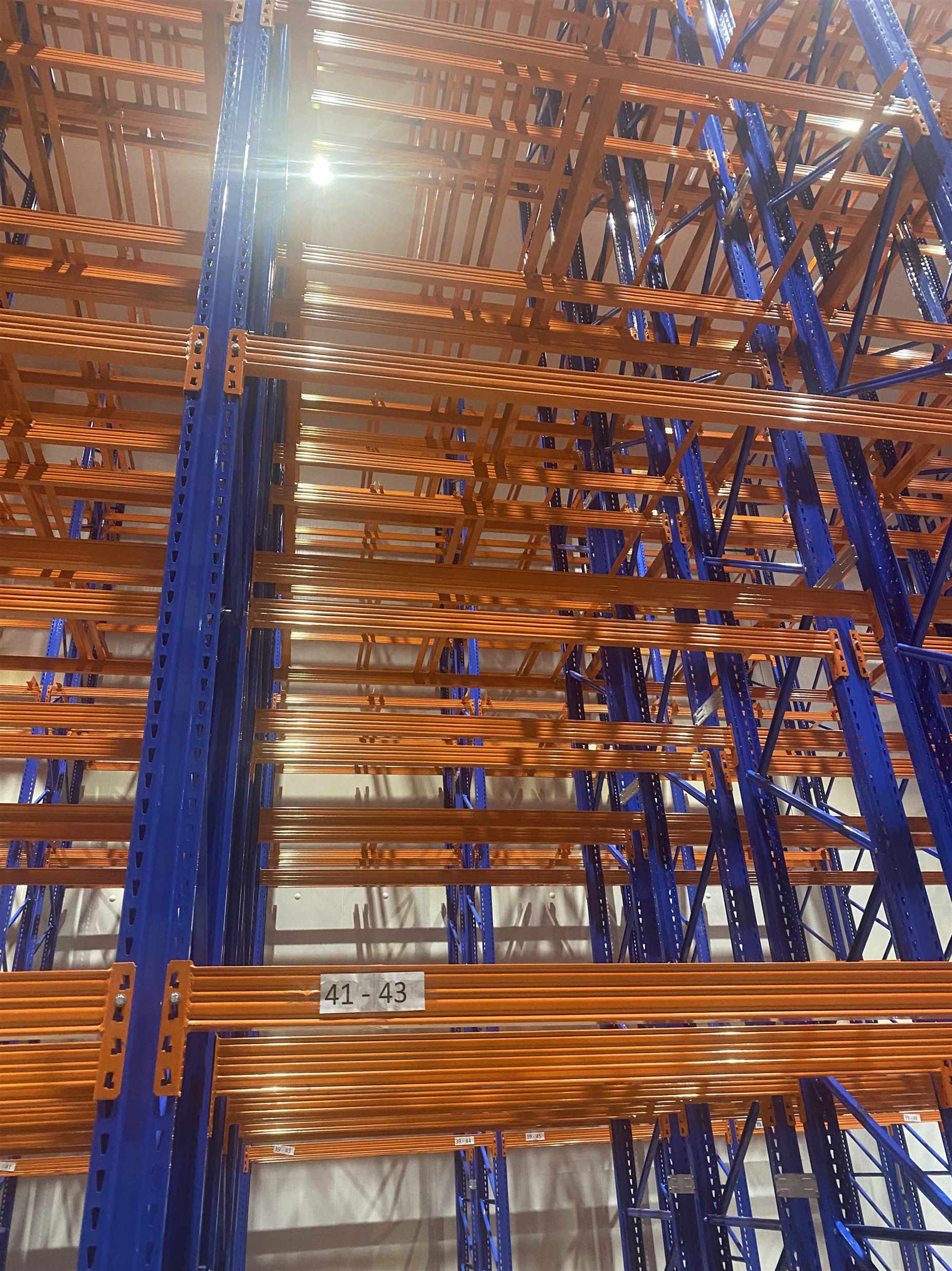 Kệ Drive In – Giải pháp lưu trữ pallet mật độ cao
