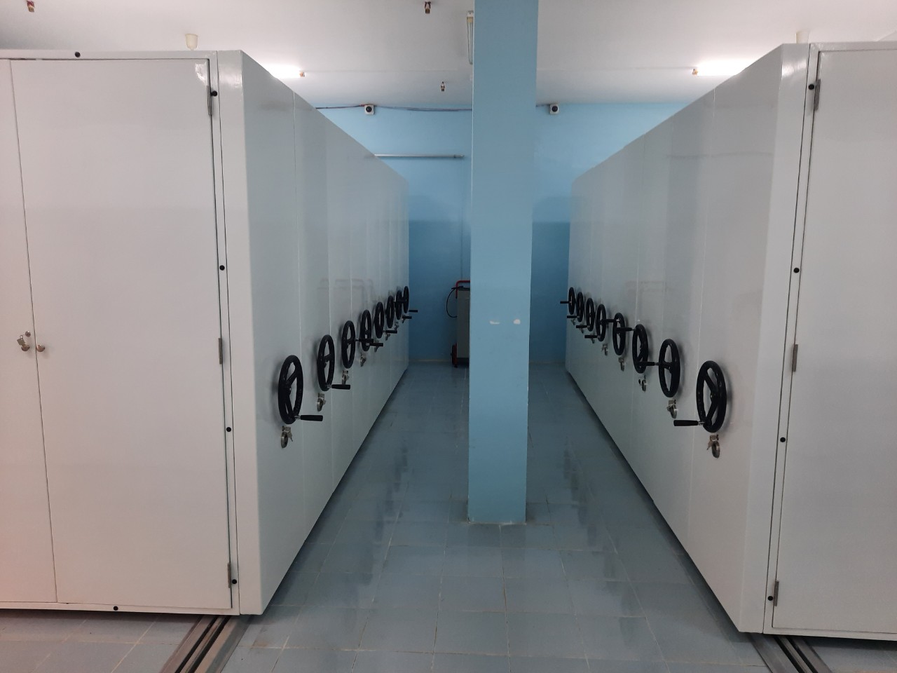 Kệ – Tủ di động: Tối ưu không gian, tăng sức chứa kho hàng