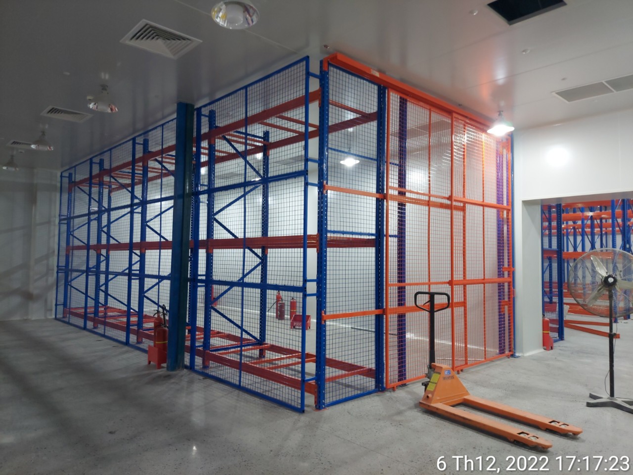 Kệ Trung Tải – Giải pháp lưu trữ hàng hóa linh hoạt cho kho