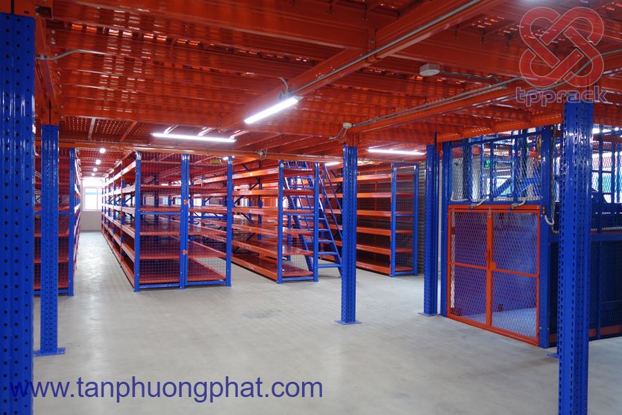 Sàn thép & Mezzanine – Giải pháp tối ưu diện tích cho kho và nhà xưởng