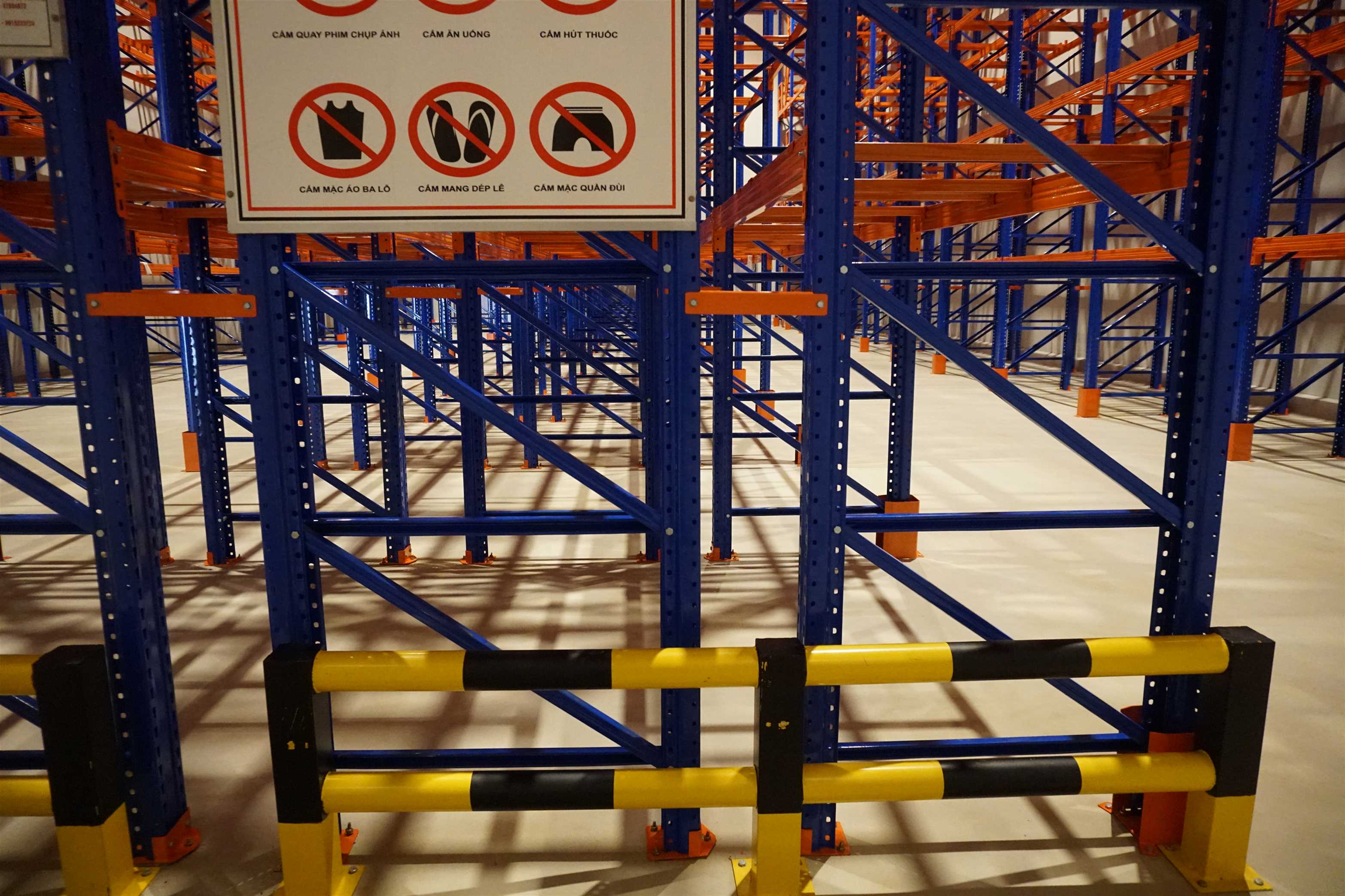 Kệ Double Deep – Giải pháp lưu trữ pallet mật độ cao