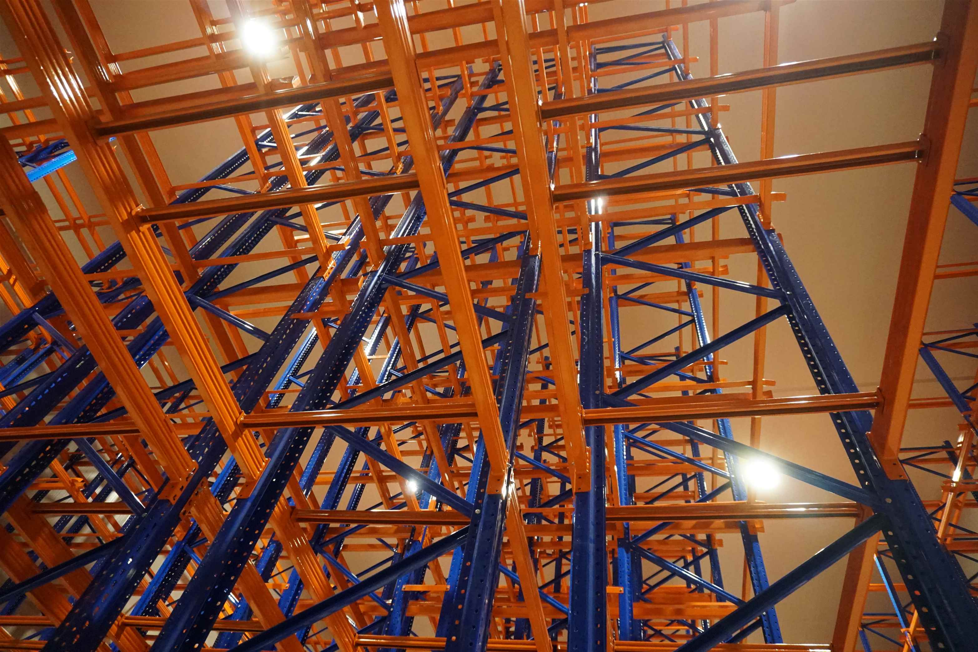 Kệ Double Deep – Giải pháp lưu trữ pallet mật độ cao
